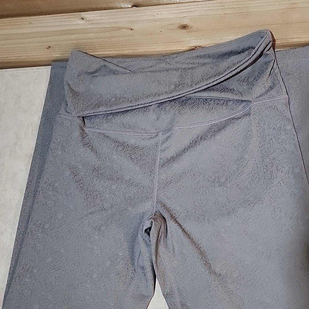 ZYIA size 4 leggings